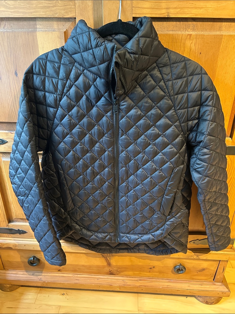 Athleta Women's Quilted Puffer Jacket - Black